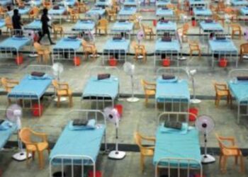 Hospitalizations, not case count should determine lockdown: DAK