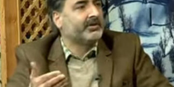 برف باری کے تین روز گزر جانے کے باجوداونتی پورہ کے نصف درجن گائوں میں سپلائی بحالی نہیں ،عوام پریشان