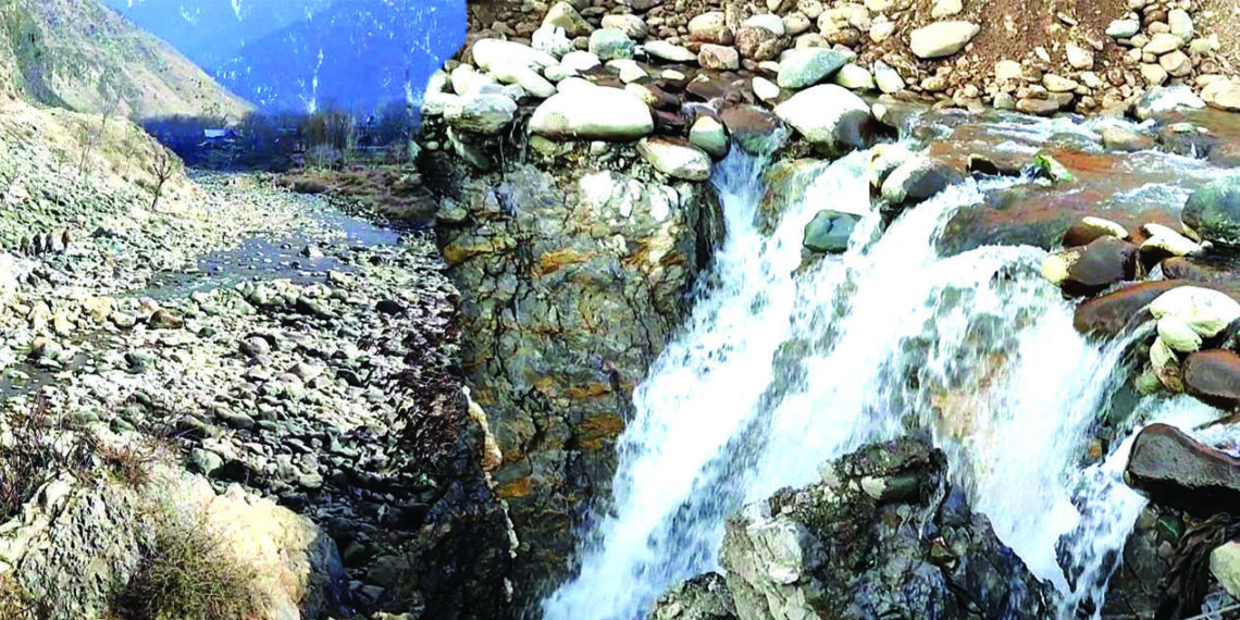 برنگی نالہ میں دوسری جگہ پرایک اور گہرا گھڑا نمودار