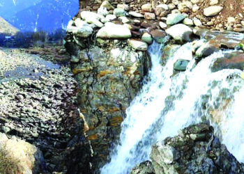 برنگی نالہ میں دوسری جگہ پرایک اور گہرا گھڑا نمودار