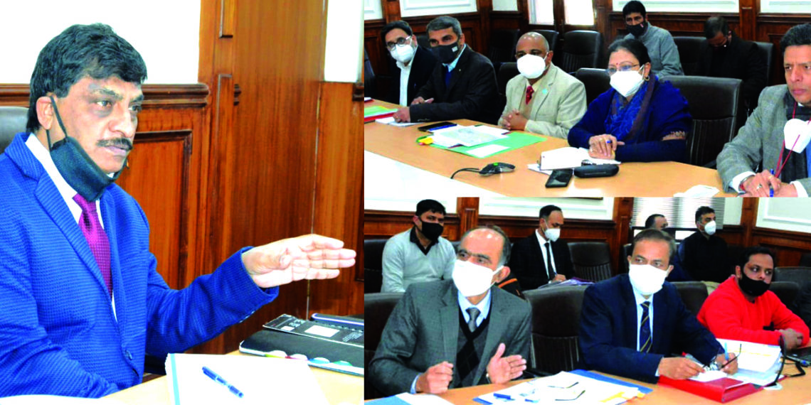 چیف سیکرٹری نے محکمہ جنگلات کے یوٹی کیپکس کا جائزہ لیا