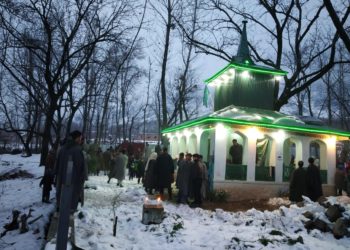 نہرترال میں بابا شکور الدین ؒکا عرس منایا گیا