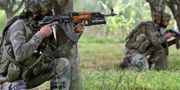 نائنہ پلوامہ میں فورسز اور ملی ٹینٹو کے درمیان تصادم شروع