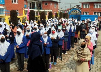 طویل مدت سے ویران وادی کے تعلیمی اداروں میں لوٹ آئیں رونقیں