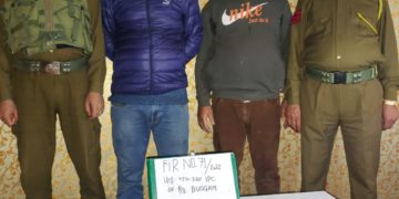 بڈگام میں پولیس نے 8 گھنٹوں کے  اندر چوری کا معمہ حل /  چوری شدہ زیورات برآمد 02 ملزمان گرفتار