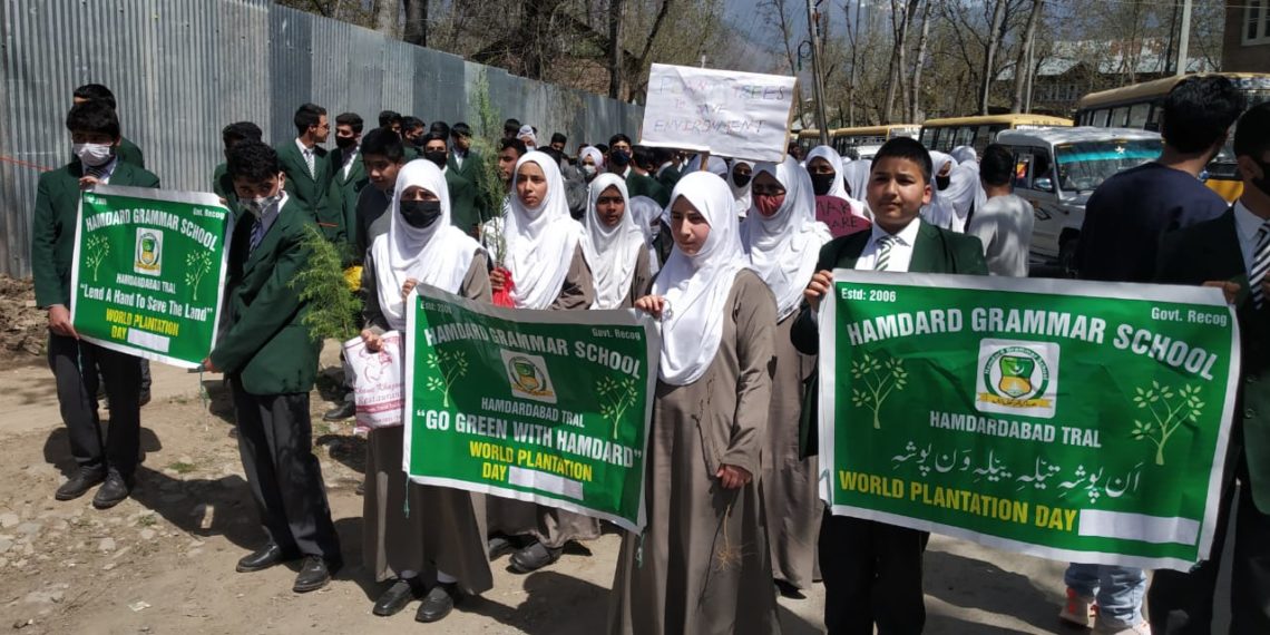 ماحولیاتی تحفظ: ہمدرد گرائمر اسکول ترال کی جانب سے ریلی