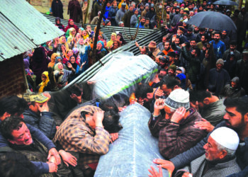 گرینیڈ دھماکے میں19سالہ زخمی طالبہ دم توڑبیٹھی