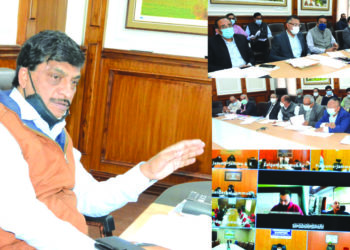 ڈی ڈی سی 15 اگست تک اپنے اضلاع کے تمام گاؤں کو ’’ سوچھ گرام ‘‘ بنائیں :چیف سیکریٹری