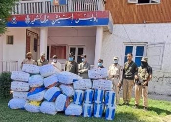 ترال میں پولیس کی منشیات فروشوں کے خلاف کارروائی