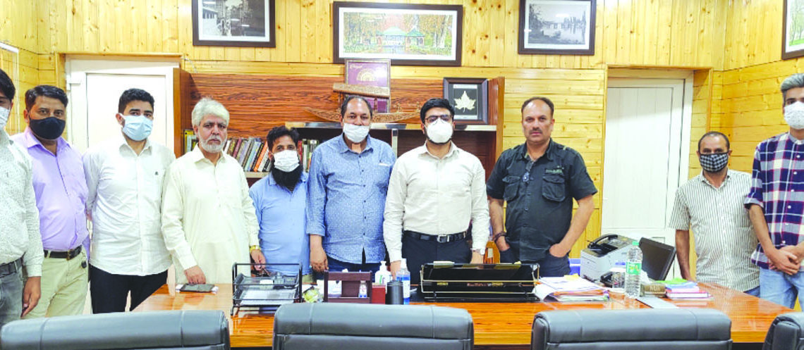 جے کے میڈیا گلڈ کا وفد ڈائریکٹر انفارمیشن سےملاقی