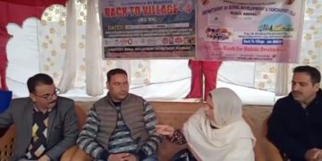 ترال میں ”بیک ٹو ولیج4“شدو مد سے جاری ،لوگوں کی بڑ ھ چڑ ھ کر شرکت