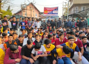 ترال میں پولیس کی جانب سے دوڑ کا اہتمام