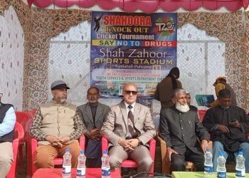 شاہ ظہورسپورٹس اسٹیڈیم تملہ ہال پلوامہ میں شاہورہ ٹی20ناک آوٹ کرکٹ ٹورنامنٹ کا افتتاح