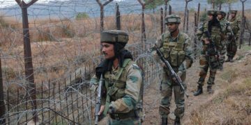 جموں کے ارنیا سیکٹر اور سانبہ کے رام گڑھ سیکٹر میں دراندازی کی کوششیں