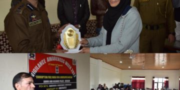 بڈگام پولیس کے زیر اہتمام ایک” ترقی یافتہ قوم کے لیے   آزاد ہندوستان“  ویجیلنس آگاہی ہفتہ2022کے تحت سیمینار کا انعقاد ،طاہرسلیم پروگرام میں مہمان خصوصی کی حثیت سے شریک