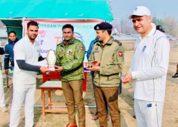 ضلع کولگام میں T20  ناکآوٹ پرائمر  کرکٹ ٹورنامنٹ جاری ,    پولیس سب ڈویژن دمہال ہانجی پورہ کی ٹیم نے سب ڈویژن کولگام کو میچ میں دی شکست