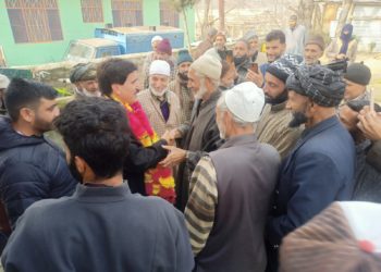 دفعہ370ز مین میں دفن ہوا،اب مقبرے پر تختی نصب کرنا باقی::الطاف ٹھا کر