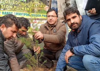 میونسپل کمیٹی پانپورمیں”مائی ٹاون مائی پرائڈ‘کے تحت پروگرام جاری