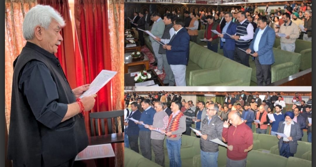 ایل جی منوج سنہا نے یوم آئین کی تقریبات کا افتتاح کیا۔