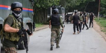 کھانڈے پورہ اونتی پورہ میں مسلح تصادم کا آغاز