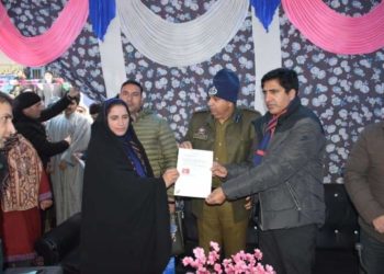 یومی بلاک/بلاک دیواس، لوگوں کے ساتھ تعلق کو مضبوط کرنے کا ایک پلیٹ فارم: ڈی ڈی سی پلوامہ