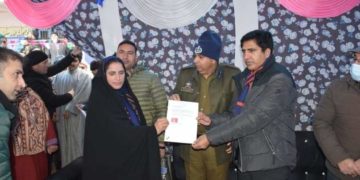 یومی بلاک/بلاک دیواس، لوگوں کے ساتھ تعلق کو مضبوط کرنے کا ایک پلیٹ فارم: ڈی ڈی سی پلوامہ
