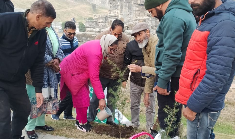میونسپل کمیٹی اونتی پورہ کی جانب سے ” مائی ٹاون مائی پرائیڈ ” پروگرام منعقد