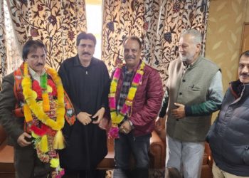 بی جے پی جے کے سربراہ رویندر رینہ کی طرف سے کی گئی بڑی تنظیمی تبدیلی جنہوں نے نئے ضلعی صدور کا تقرر کیا اور پورے UT کے تمام اضلاع میں بی جے پی کو ایک نئی تحریک دینے کے لیے تیار ہیں۔ بی جے پی کو ایک نئی ٹیم کے ساتھ ایک نیا دھکا ملے گا اور جموں کشمیر میں ایک زیادہ متحرک قوت کے طور پر ابھرے گی۔ اضلاع کے تمام نئے سربراہان بی جے پی کے پرعزم سپاہی ہیں جو پارٹی کو آگے بڑھانے کے لیے اپنی پوری کوشش کرنے کے لیے تیار ہیں (بی جے پی جے کے ترجمان