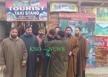 پہلگام کے کیب ڈرائیور نے حیدرآباد کے سیاح کو 10 لاکھ روپے کا کھویا ہوا سونا واپس کیا