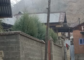 ہاین ترال کا یہ بجلی کا ترسیلی نظام۔کیا محکمہ حادثے کا، انتظار کرتا ہے