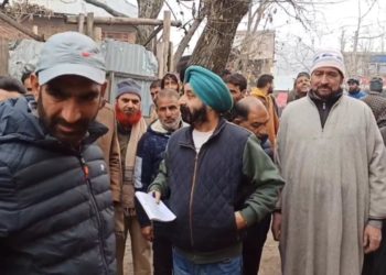 ڈی ڈی سی ممبر ترال نے متعدد گاﺅں کا دیہات کا دورہ