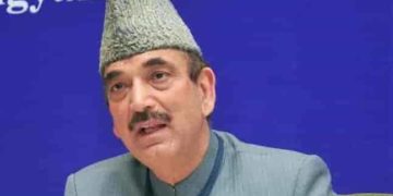 کانگریس پارٹی میں دوبارہ شمولیت کی خبر دیکھ کر حیران ہوا:غلام نبی آزاد