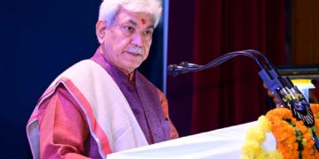 ملک کے لوگوں کوکشمیری پنڈتوں کی ہلاکتوں کو مذہب کی بنیاد پر نہیں دیکھنا چاہئے