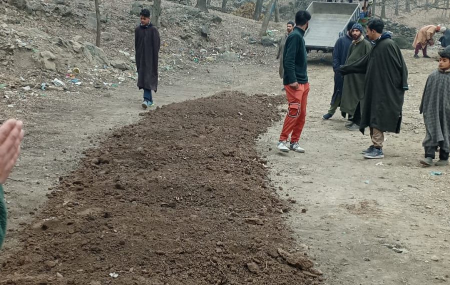 واگڈ ترال کے نوجوانوں کو کھیلنے کے لئے میدان نہیں