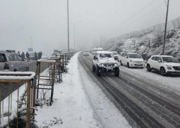 ٹنل کے آر پار بالائی و میدانی علاقوں میں ہلکی برف باری اور بارشوں کا سلسلہ جاری