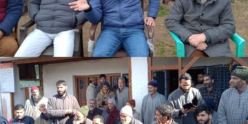 ڈی ڈی سی ممبر آری پل نے ترال کے کئی گاﺅں کا دورہ کیا