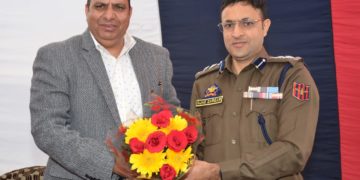 اعجاز احمد زرگر نے ایس ایس پی اونتی پورہ کا چارج سنبھالا