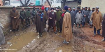ڈی ڈی سی ممبرڈاڈسرہ ترال کا دورہ خانقاہ میڈورہ
