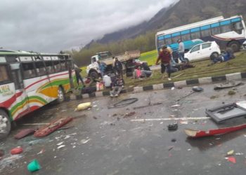 بارسو اونتی پورہ میں بس حادثے کی شکار بہار سےتعلق رکھنے والے 4 مزدور لقمہ اجل، کئی زخمی، ایل۔جی جموں و کشمیر کا اظہار افسوس