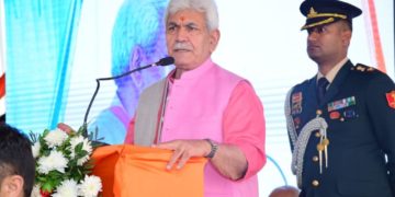مال آف سری نگر کے قیام پر تقریباً 500 کروڑ روپے کی سرمایہ کاری ہے جس سے روزگار کے مزید مواقع پیدا ہوں گے اور سری نگر اور آس پاس کے علاقوں کے لوگ اس سے مستفید ہوں گے۔ ہم آج SKICC میں سرمایہ کاری سمٹ کے دوران UAE کے ساتھ متعدد مفاہمت ناموں پر بھی دستخط کریں گے: ایل جی منوج سنہا