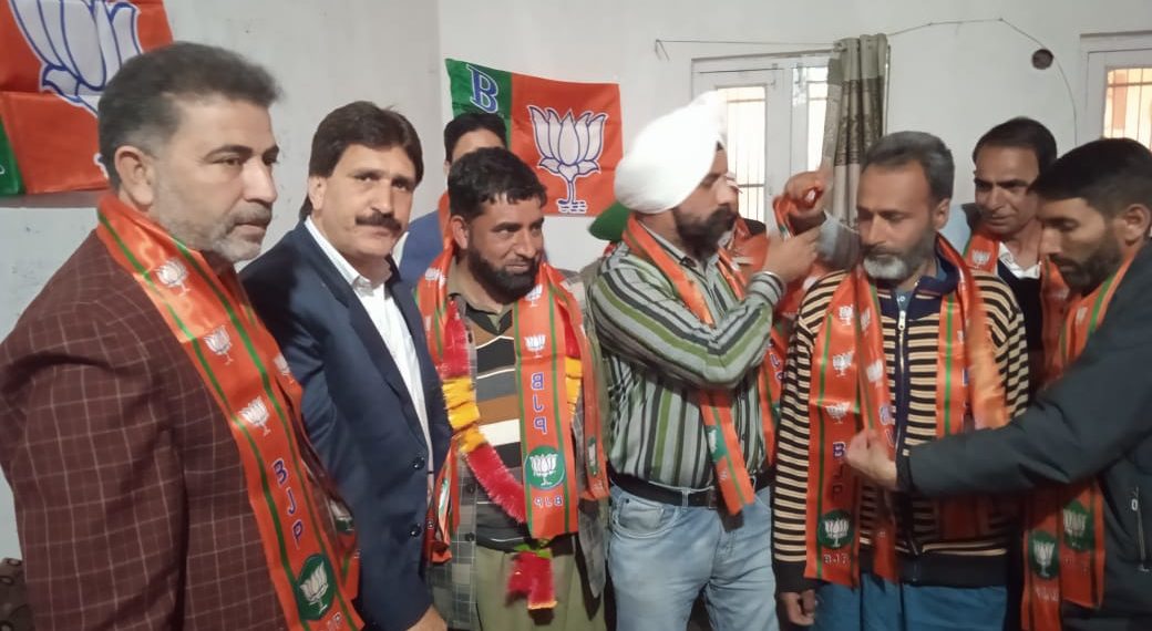 بی جے پی کی جانب سے اونتی پورہ میں ماینارٹی مورچے کا اجلاس