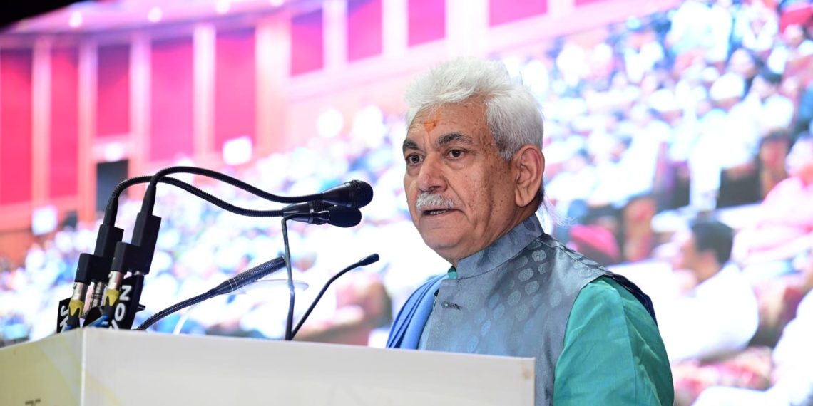 جموں وکشمیر کے لیفٹیننٹ گورنر کاجموں یونیورسٹی میں منعقدہY20 مشاورتی اجلاس سے خطاب