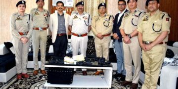 ڈی جی پی جموں و کشمیر نے فوج اور پولیس افسران کے ساتھ  سیکورٹی  کاجائزہ لیا