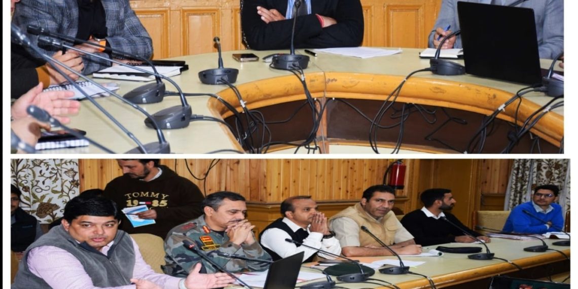صوبائی کمشنر کشمیر نے سری نگر میں فوج کی بھرتی کے حوالے سے میٹنگ منعقد کی