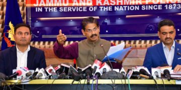 میر واعظ فاروق قتل کیس:2مفرورحزب ملی ٹینٹ نیپال سے گرفتار،کیس سی بی آئی کے سپرد:آر آر سوائن
