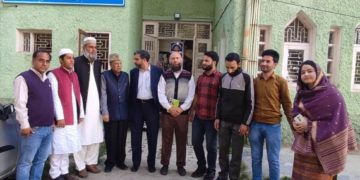 شعبہ اردو، کشمیر یونی ورسٹی کی جانب فرزندان”محی الدین قادری زور دکنی“سے خصوصی ملاقات کا اہتمام