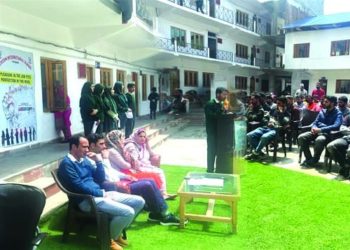 محنت کشوں کا عالمی دن :ضلع پلوامہ میں کئی تقاریب کا انعقاد