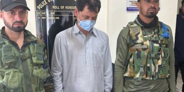 سکول پرنسپل چھیڑ چھاڑ کے الزام میں گرفتار، نوکری سے معطل، تحقیقات شروع