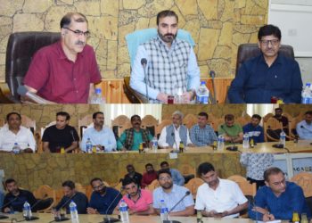 ڈپٹی کمشنر پلوامہ کا انڈسٹریل اسٹیٹ لاسی پورہ کا تفصیلی دورہ