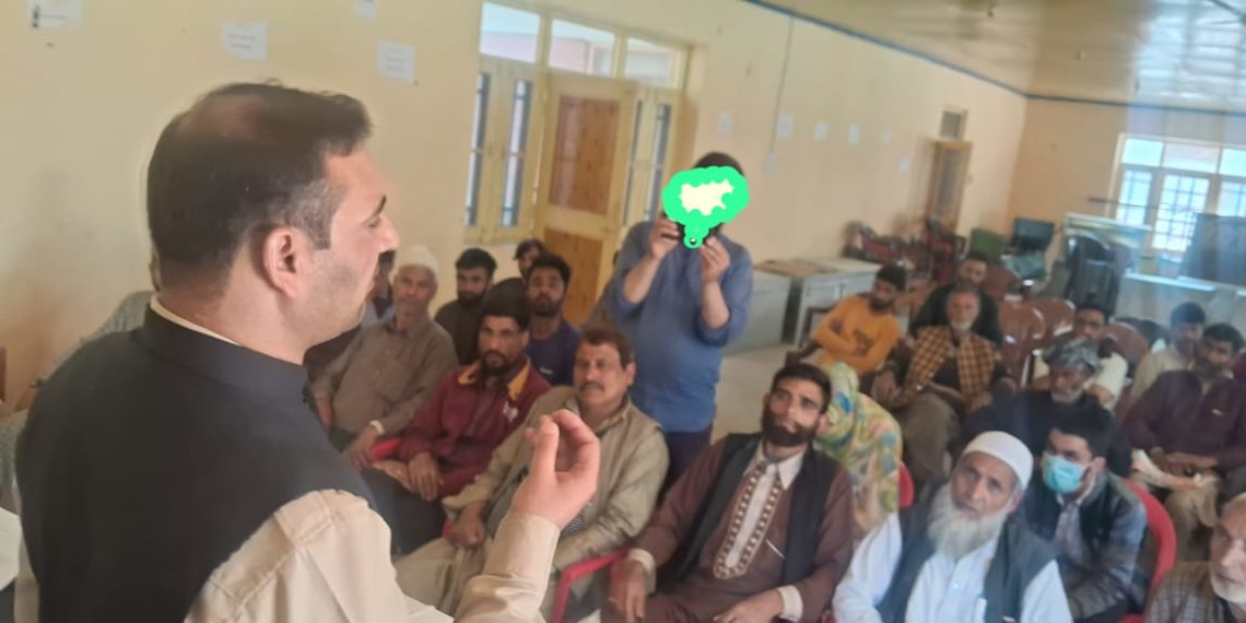 ڈی ڈی سی ممبر آری پل کی جانب سے پی ایم اے وائی کے حوالے سے جانکاری پروگرام منعقد